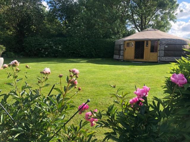 Overnachten In Een Luxe Yurt! Zonnemaire Exterior foto